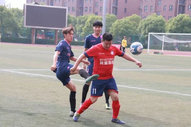 凯斯勒表现惊艳，助湖人战胜勇士