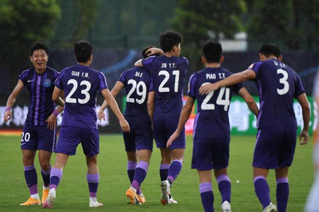 辽宁铁人主场失利，浙江队以4-2获胜